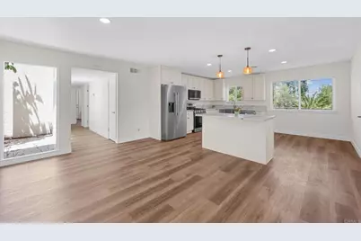 329 E South Avenue, Redlands, CA 92373 - Photo 9