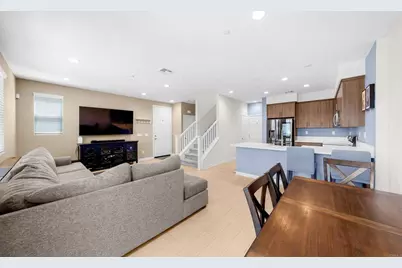 10529 Graphite Street, Spring Valley, CA 91977 - Photo 3
