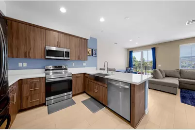 10529 Graphite Street, Spring Valley, CA 91977 - Photo 7