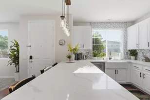 2104 Cantata Dr, Chula Vista, CA 91914 - Photo 13