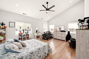 558 11th St, Imperial Beach, CA 91932 - Photo 17