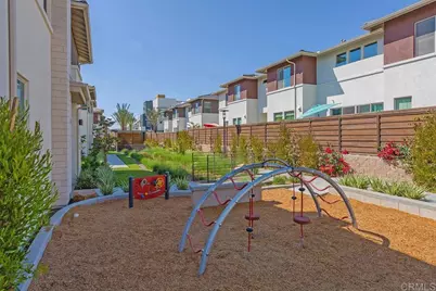 2022 Quartet Loop Unit 2, Chula Vista, CA 91915 - Photo 17