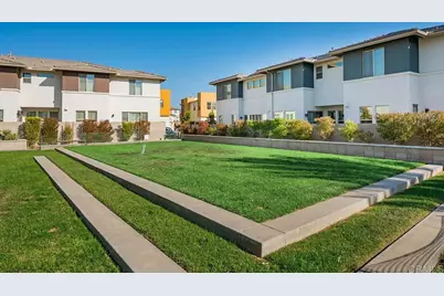 2022 Quartet Loop Unit 2, Chula Vista, CA 91915 - Photo 15