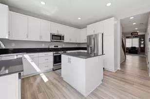 253 Paddock Ln, Fallbrook, CA 92028 - Photo 3