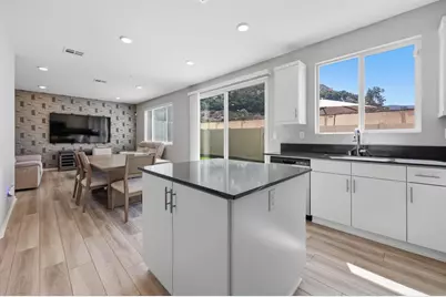 253 Paddock Lane, Fallbrook, CA 92028 - Photo 5