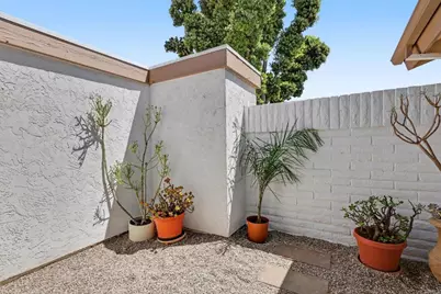 1604 Caminito Asterisco, La Jolla, CA 92037 - Photo 37