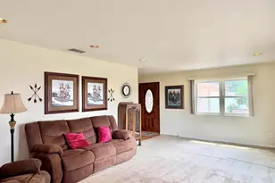 3685 La Hacienda Dr, San Bernardino, CA 92404 - Photo 9