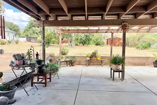 3685 La Hacienda Dr, San Bernardino, CA 92404 - Photo 37