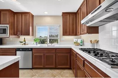 10441 Lake Breeze Drive, Spring Valley, CA 91977 - Photo 13