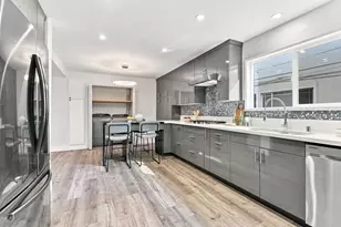 949 S Highland Ave, Los Angeles, CA 90036 - Photo 7