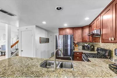 7955 Tinaja Lane, San Diego, CA 92139 - Photo 15