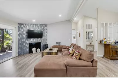 1120 Harvest Lane, Vista, CA 92081 - Photo 9