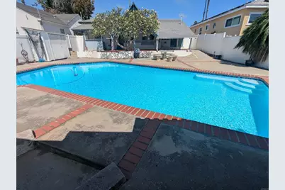 1219 Chalcedony, San Diego, CA 92109 - Photo 3