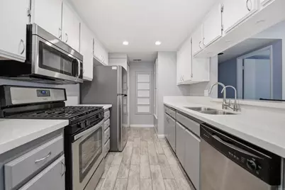 2035 Lakeridge Circle #102, Chula Vista, CA 91913 - Photo 11