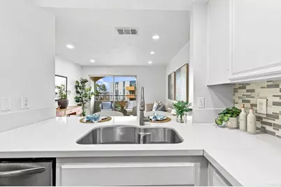 3078 Broadway #318, San Diego, CA 92102 - Photo 17