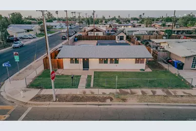 1592 Ross Avenue, El Centro, CA 92243 - Photo 3