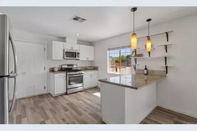 2009 Paddy Place, Escondido, CA 92027 - Photo 9