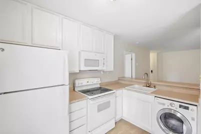 7500 Parkway Drive #207, La Mesa, CA 91942 - Photo 3