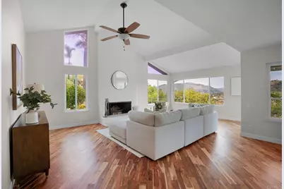 2645 Daisy Ln, Fallbrook, CA 92028 - Photo 3