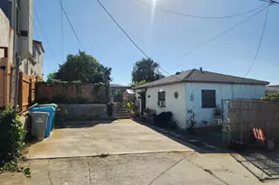 4676 Coronado Ave, San Diego, CA 92107 - Photo 11