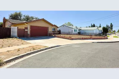 8761 Celestine Avenue, San Diego, CA 92123 - Photo 5
