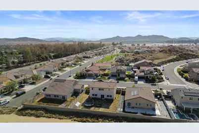 28464 Fressia Drive, Winchester, CA 92596 - Photo 33