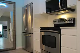 425 W Beech St, San Diego, CA 92101 - Photo 11