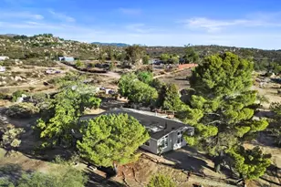 42550 Hall Rd, Hemet, CA 92544 - Photo 1