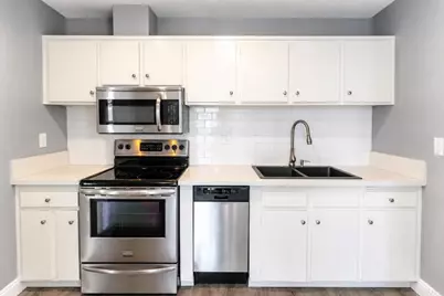 3050 Rue D'Orleans #404, San Diego, CA 92110 - Photo 5