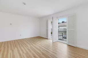 8025 Camino Kiosco, San Diego, CA 92122 - Photo 3
