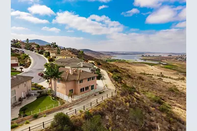 2586 Fresh Waters Court, Spring Valley, CA 91978 - Photo 13