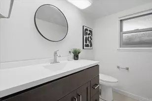 512 Tranquil Ct, Encinitas, CA 92024 - Photo 25