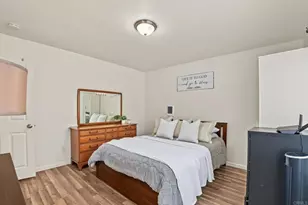 6856 Parkside Ave, San Diego, CA 92139 - Photo 15
