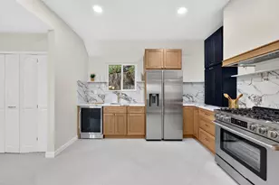 2421 Brant St, San Diego, CA 92101 - Photo 31