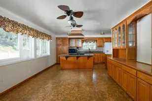 33 Empty Saddle Ln, Rolling Hills Estates, CA 90274 - Photo 11