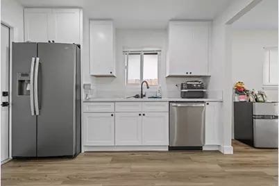 4951 57 Genesee Avenue, San Diego, CA 92117 - Photo 5