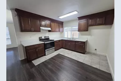 300 Rancho Drive #B, Chula Vista, CA 91911 - Photo 3