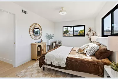 4761 Bermuda Avenue, San Diego, CA 92107 - Photo 17