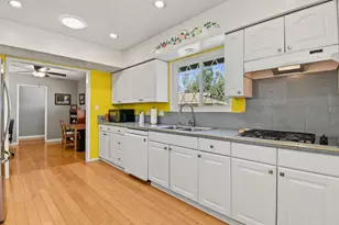 318 Roseview Pl, Chula Vista, CA 91910 - Photo 15