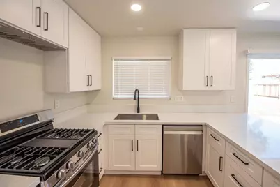 1404 Jefferson Avenue, Escondido, CA 92027 - Photo 17