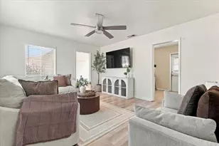 9442 Van Ruiten St, Bellflower, CA 90706 - Photo 7