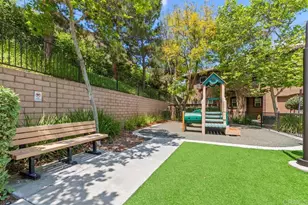 425 S Meadowbrook Dr, San Diego, CA 92114 - Photo 31
