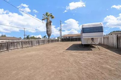 1035 Colorado Avenue, Chula Vista, CA 91911 - Photo 15