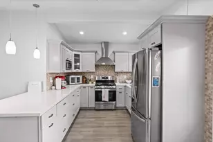 9215 Huntington Ave, San Diego, CA 92123 - Photo 5