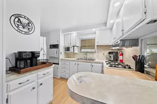 8 Angelus Ave, Escondido, CA 92027 - Photo 7