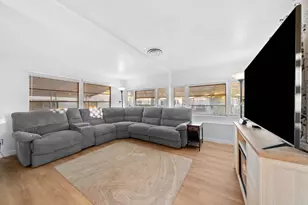8 Angelus Ave, Escondido, CA 92027 - Photo 3