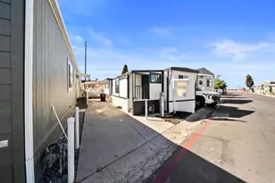 100 Woodlawn Ave, Chula Vista, CA 91910 - Photo 27