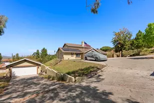 13658 Sage Mountain Ln, Jamul, CA 91935 - Photo 5