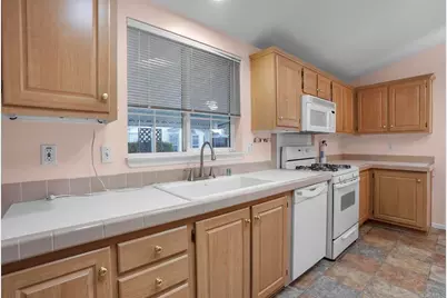 2300 E Valley Parkway #Spc 101, Escondido, CA 92027 - Photo 7