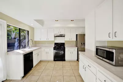 30 Rainbow Falls #17, Irvine, CA 92603 - Photo 11